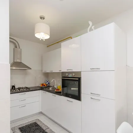 Apartment L And I * Šibenik